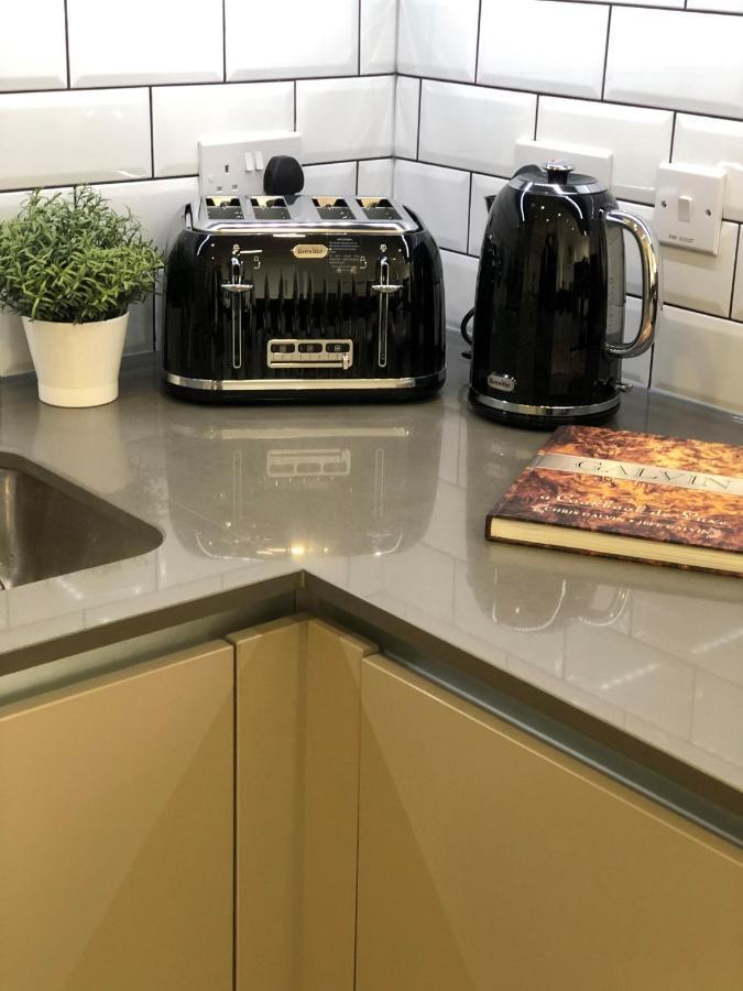 Luxury Serviced Apartments Stevenage, Hertfordshire Eksteriør billede